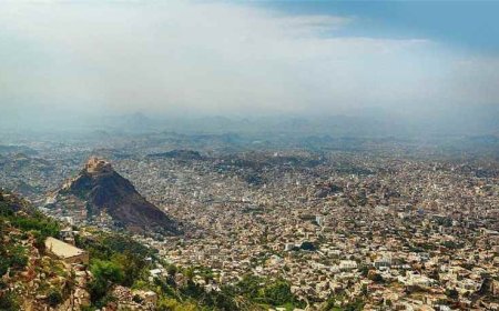 إصابة خمسة مدنيين بقصف حـ.ـوثي على أحياء سكنية وسط تعز