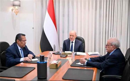 العليمي: المعركة تتطلب جبهة سياسية وشعبية وإعلامية متماسكة