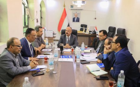 الحكومة تقر قصر نشاط ميناء الشحر على الصيد ومنع النشاط التجاري