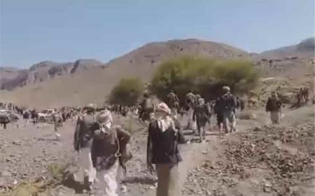 قبائل خولان الطيال تحتشد ضد الحـ.ـوثيين عقب اغتيال الشيخ غنيم ومرافقيه