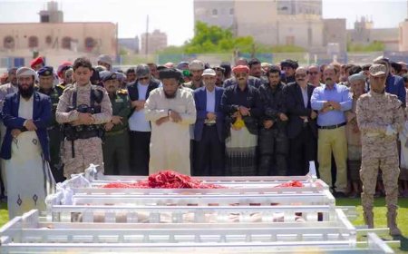 شبوة.. تشييع مهيب لضحايا حادثة استهداف معسكر العلم