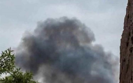 غارات جوية  تستهدف تحصينات وآليات المليشيا الحـ.ـوثية على امتداد جبهات الساحل الغربي