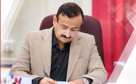 محافظ شبوة يوجه بصرف أراضٍ لأسر شهداء الهجوم الإرهابي ويؤكد السعي لبناء مساكن لهم
