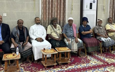 السلطة المحلية بحضرموت تقدم واجب العزاء في وفاة الشيخ فيصل بازعيبان بارشيد