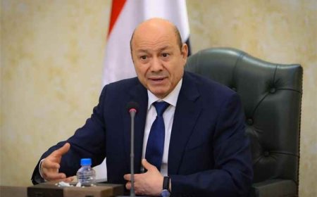 الرئيس العليمي يُشيد بإنجاز أمني في شبوة ويوجه بتكريم وترقية القوات المشاركة