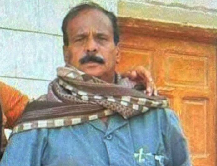 اغتيال القاضي مبارك بن سميدع داخل سيارته في مدينة سيئون