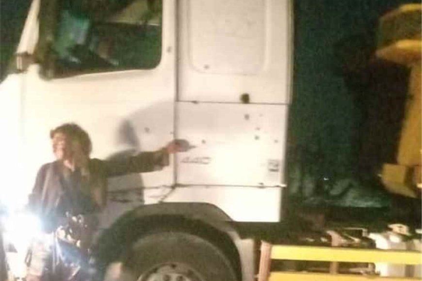 انفجار عبوة ناسفة في قاطرة تابعة لقوة عسكرية بالمحفد
