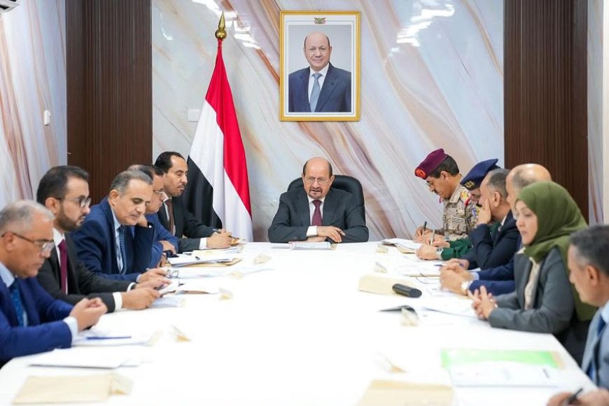 الزنداني يعلنها من عدن: هذه حكومة خنادق ومستعدون للوجود إلى جانب المقاتلين