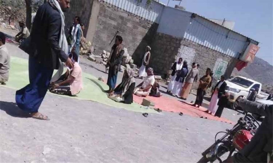 الحـ.ـوثيون يغلقون مسجد الحاج علي جرش في عمران ويمنعون الصلاة