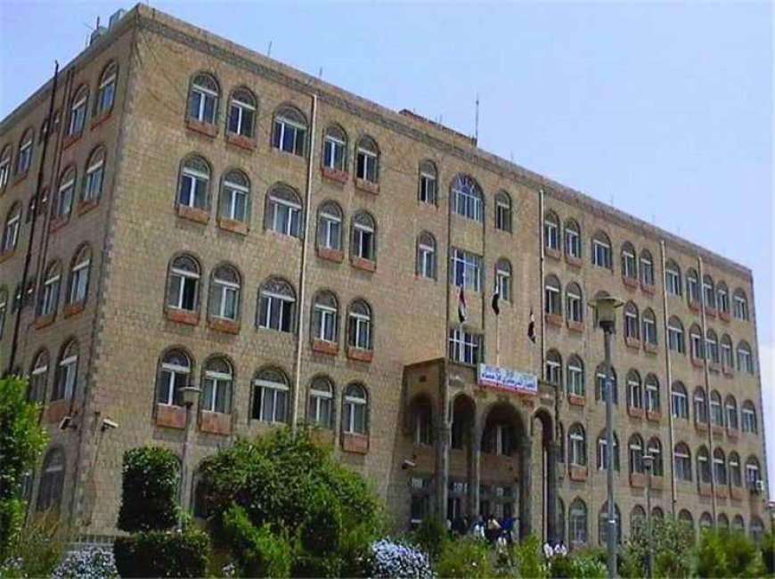 الحـ.ـوثيون يموّلون التحشيد العسكري على حساب مرتبات الموظفين